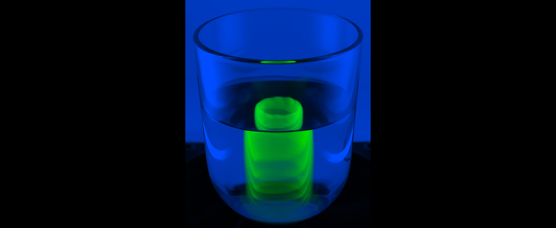 01.1_Stafford_Storm-in-a-Glass-PhotoA_blkborders.1539001593.jpg